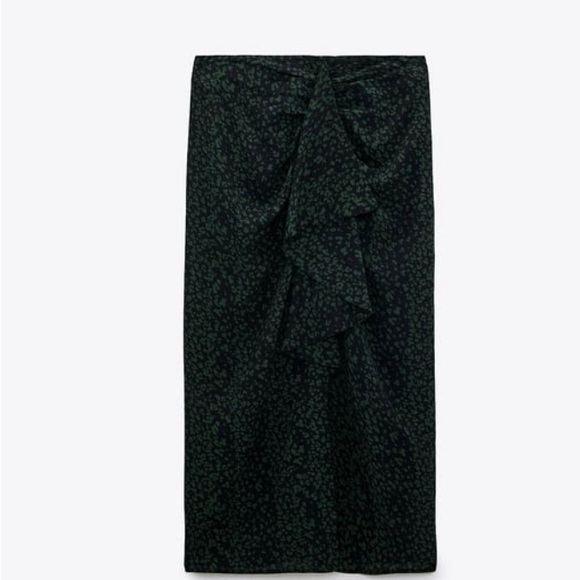 🐢NWT🐢 Zara printed midi skirt - Picture 4 of 6